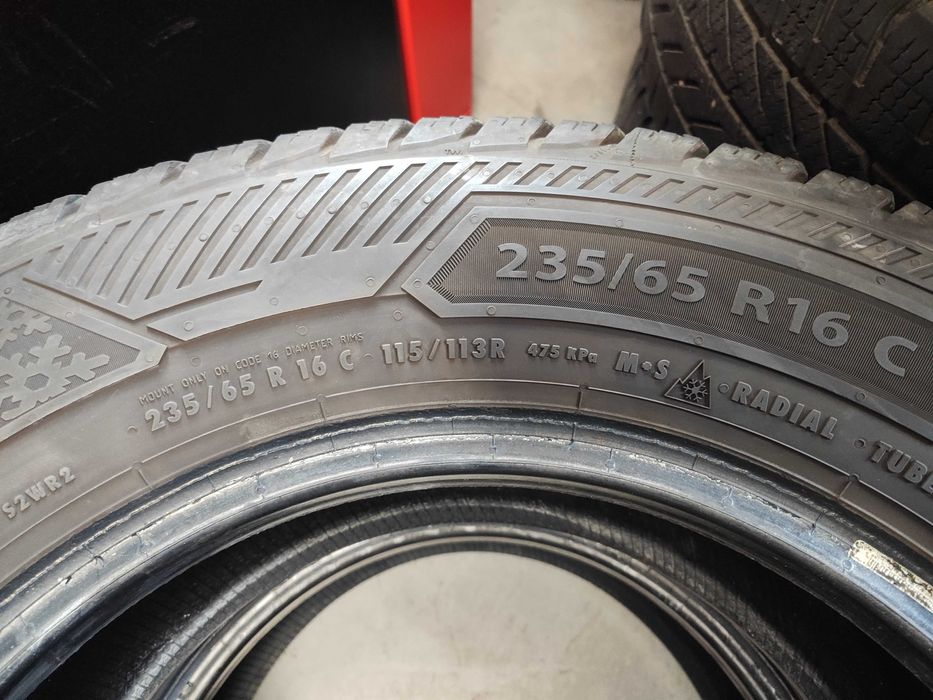 2бр.зимни гуми 235/65/16C Barum
2бр.зимни гуми 235/65/16C Barum