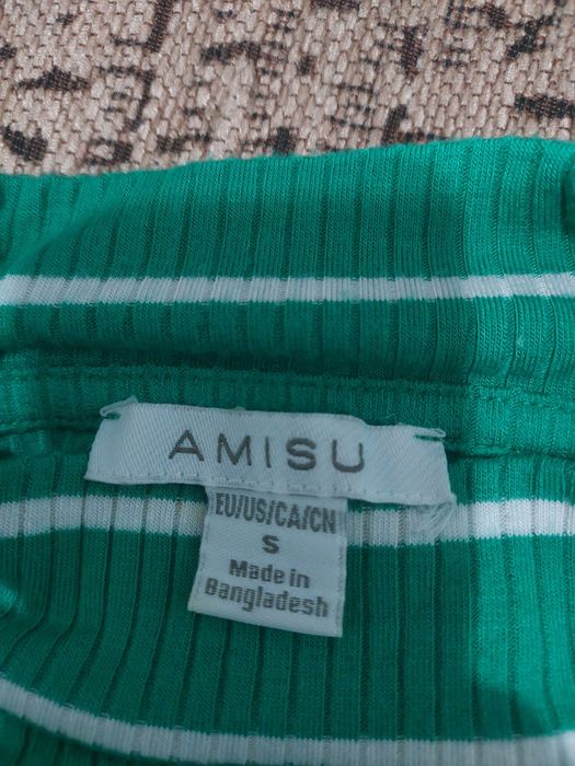 Vând maiou cu guler