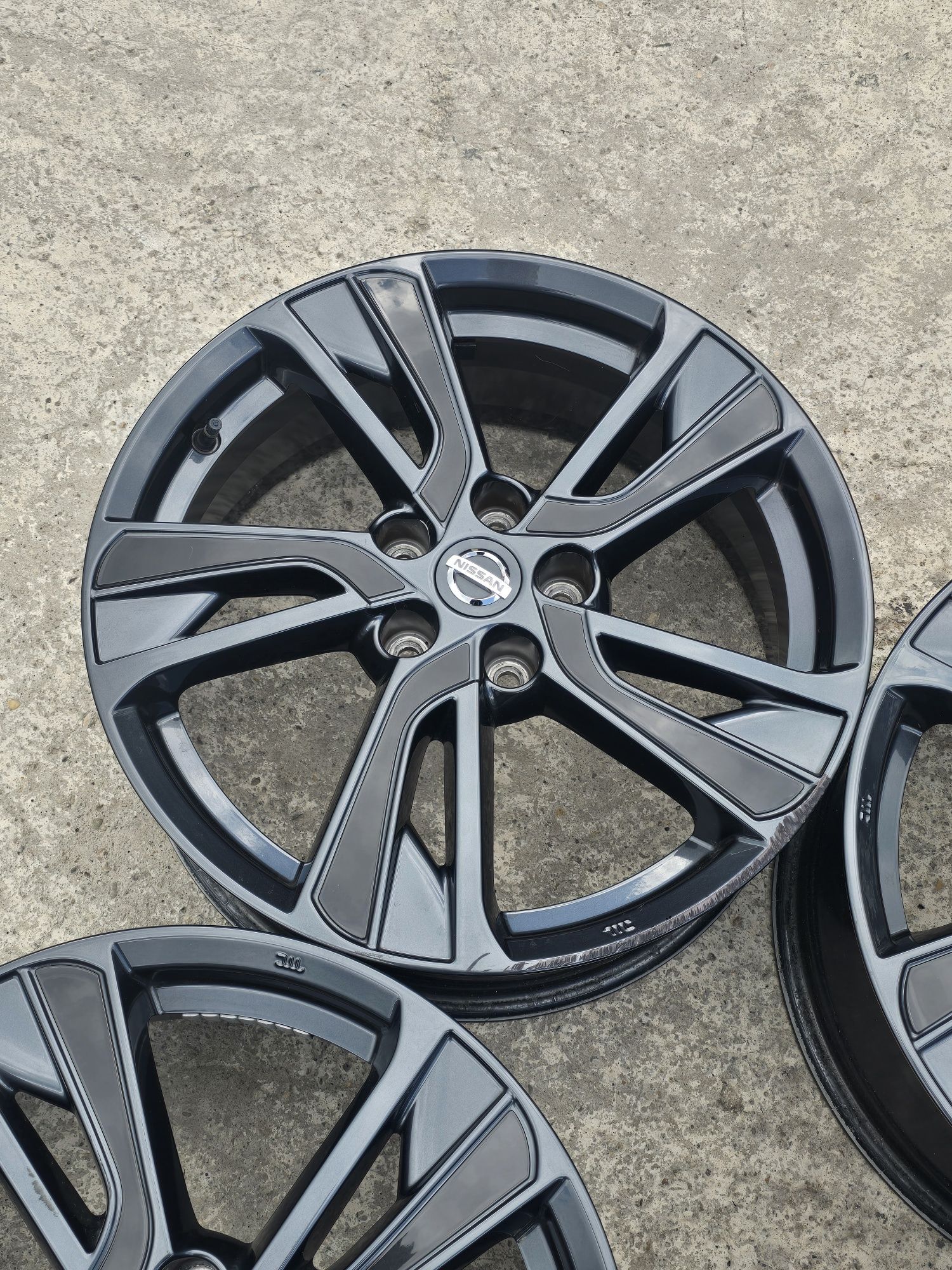 Джанти 18 / 5х114,3 - Nissan 5x114,3