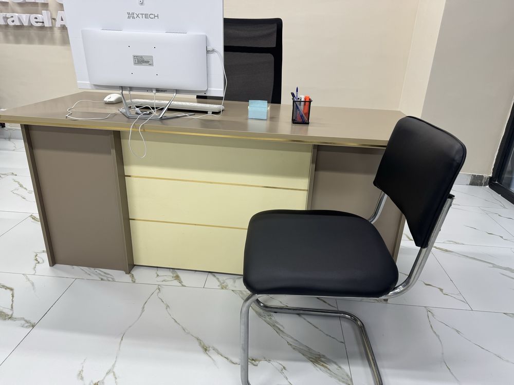 Stollar ofis yoki uy uchun
