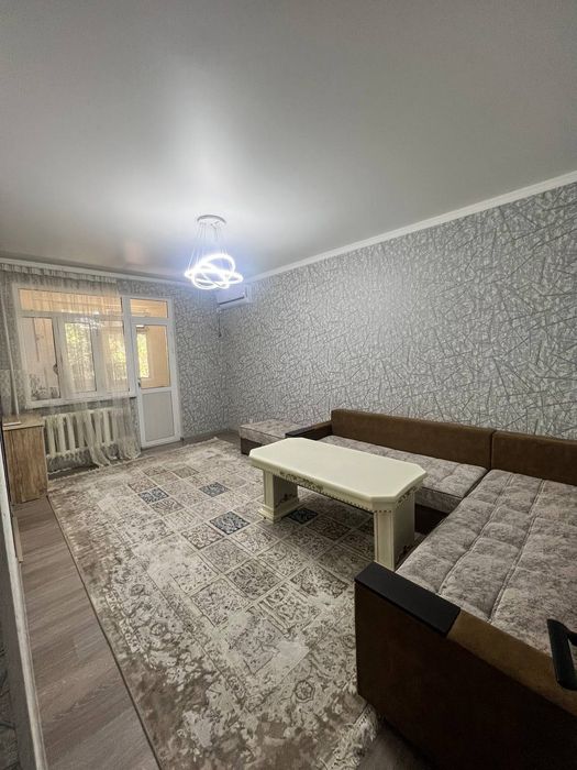 Чиланзар 8 3 комнатная 2 этаж ор-р гостиница Малика