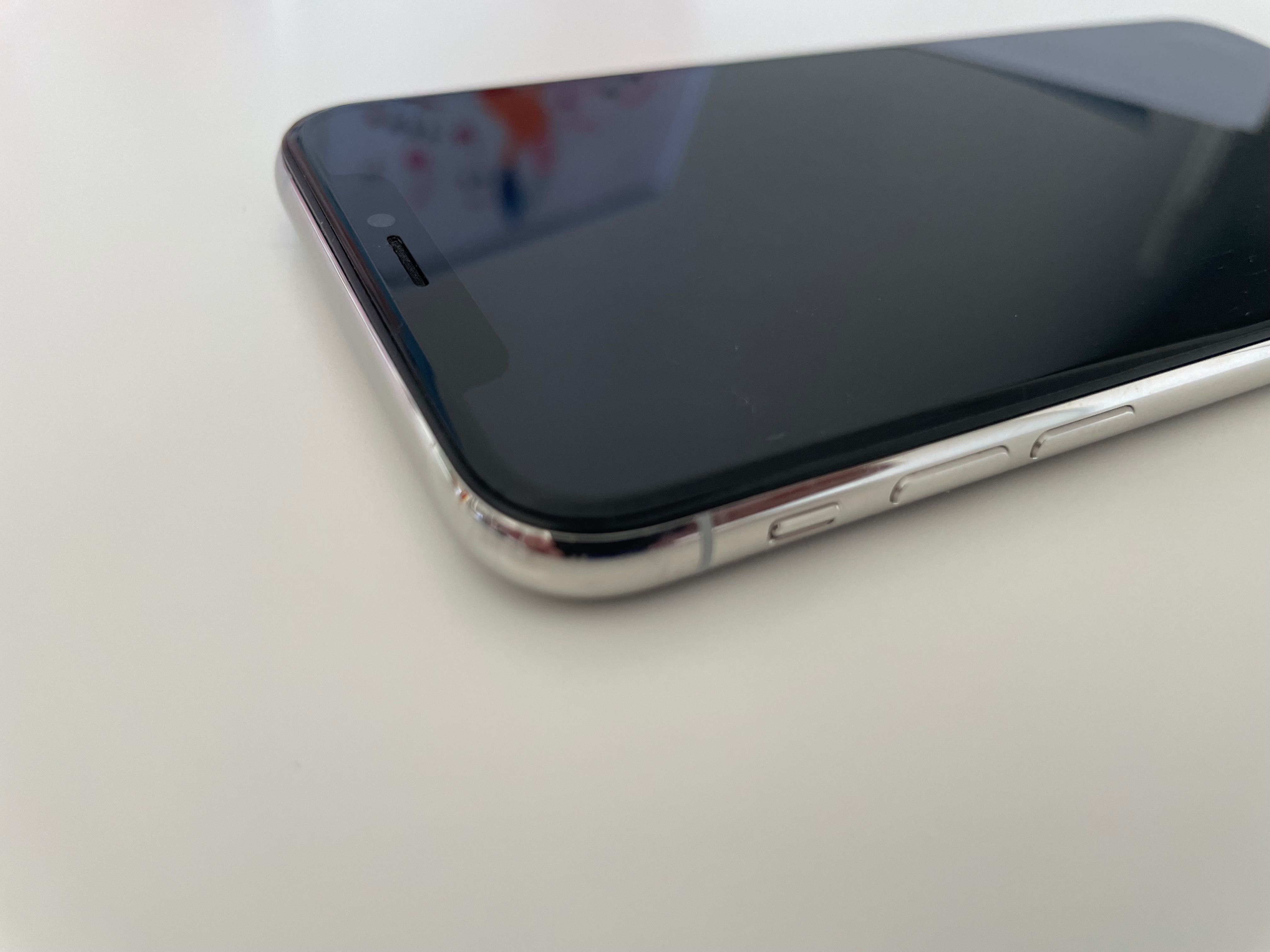 iPhone XS за части