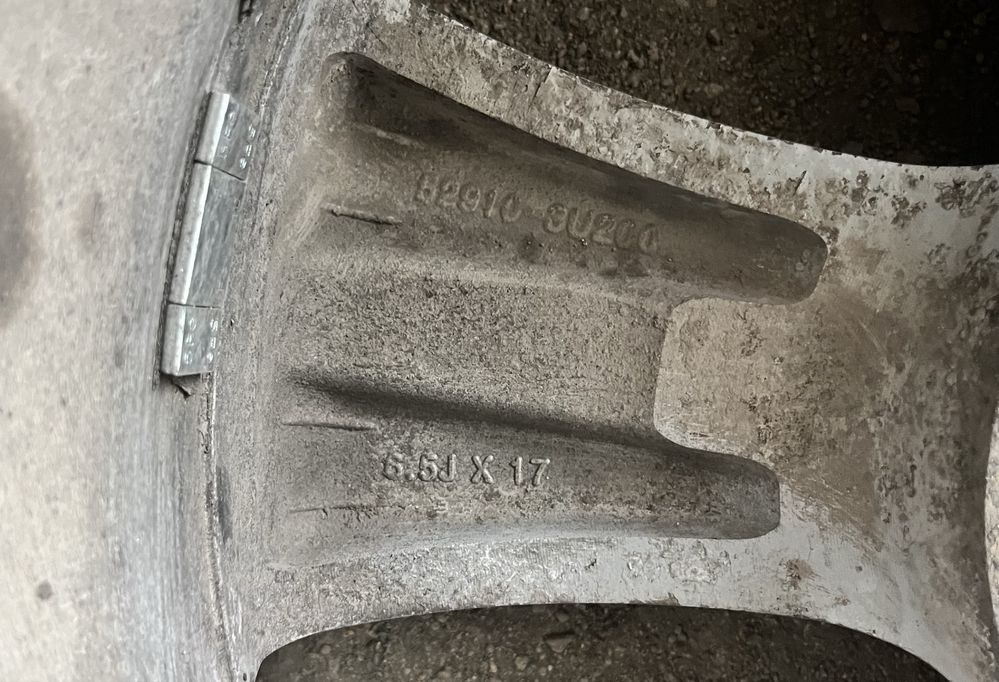 Продаю диск с шиной