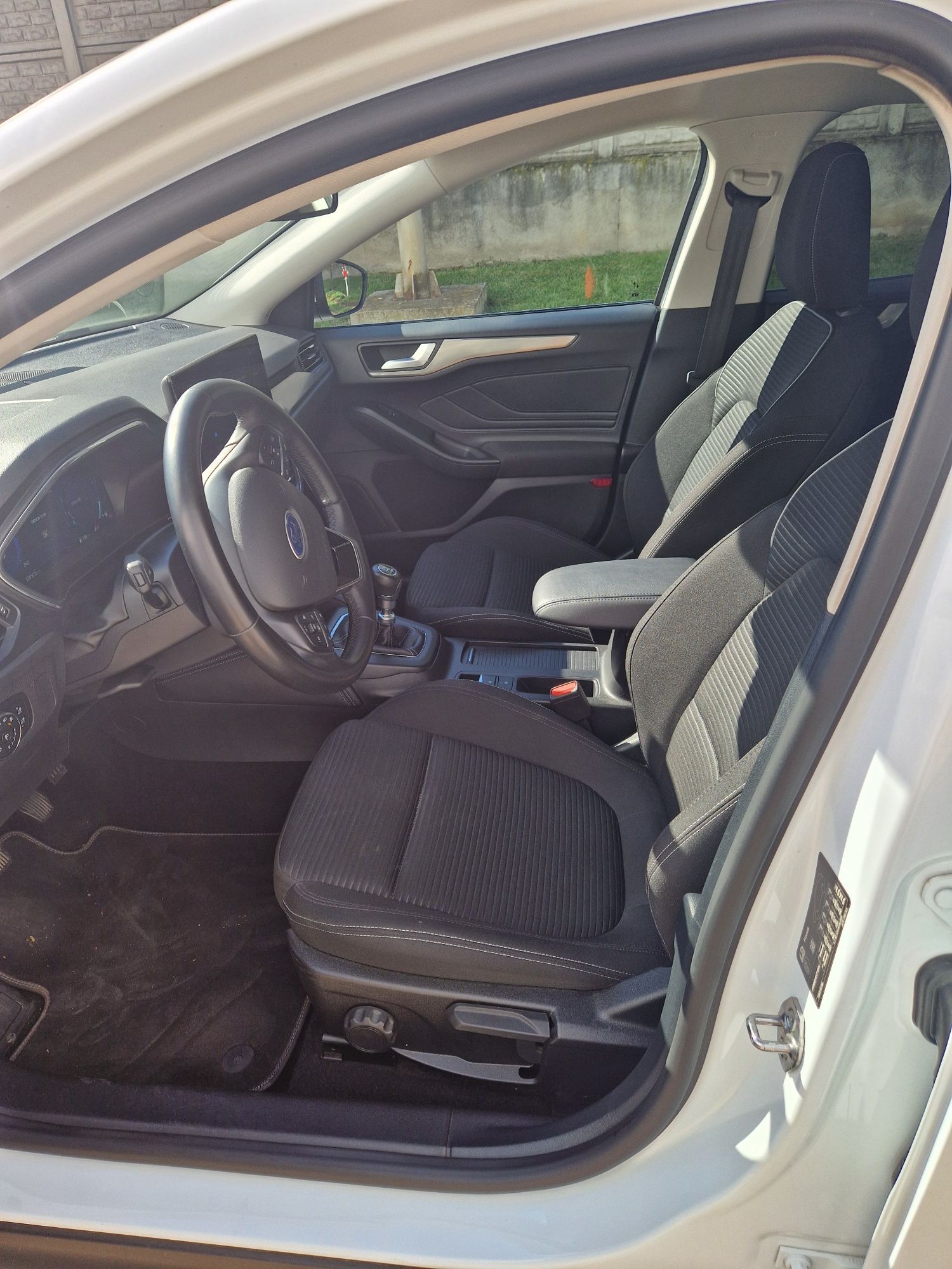 Ford Focus Titanium X 1.0l mHEV 125CP