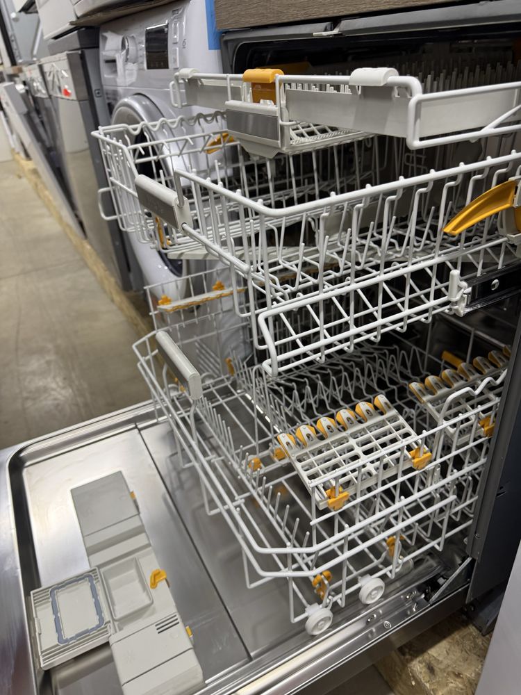 Miele Съдомиялна А+++ 20% инокс  автом.отв. Вратата Germany ГАРАНЦИЯ
