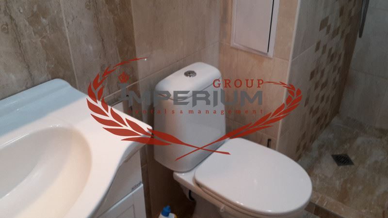 Двустаен апартамент с ПАРКОМЯСТО под наем в района на кв. Левски, гр.