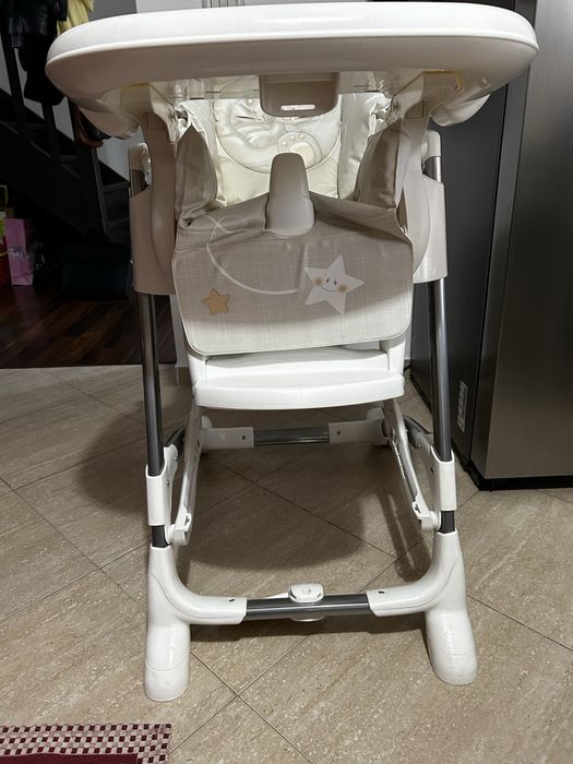 Se vinde scaun de masa CAM