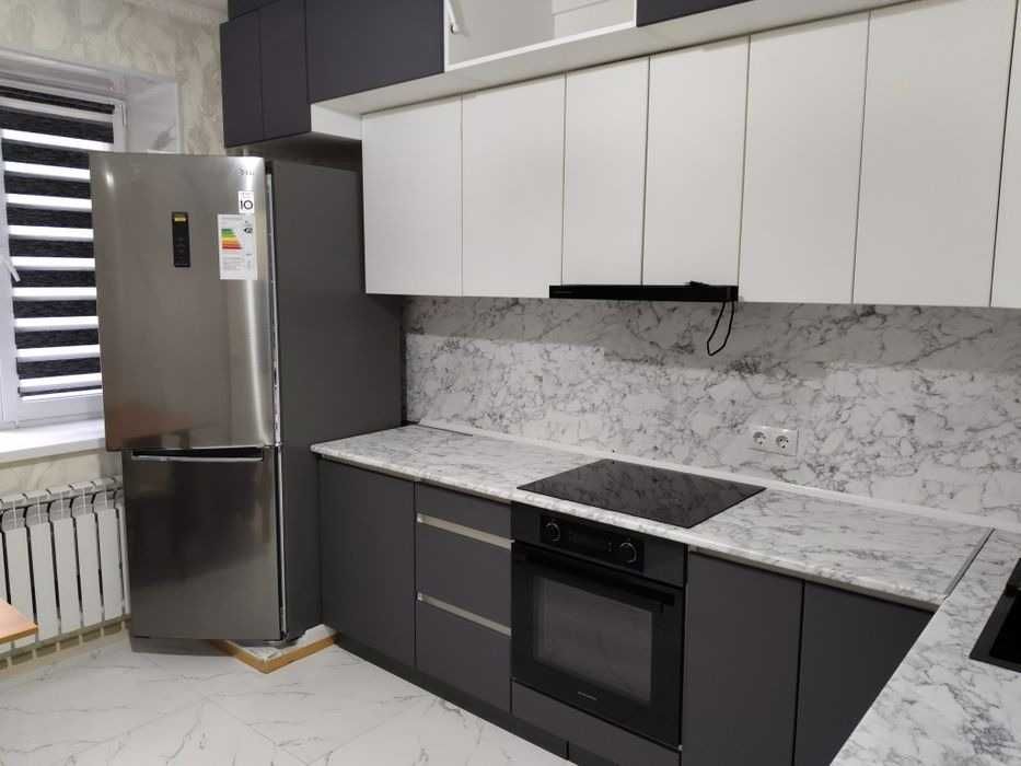 Сдам 2 ком. ЖК Капитал, 2/5, новостройка, мебел., техника, 200 тыс+ком