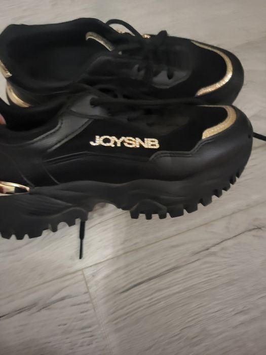 Маратонки размер 37