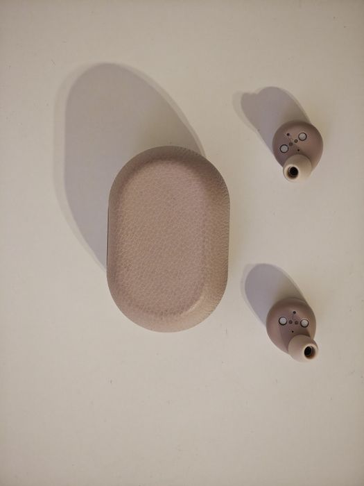 Bang and Olufsen Beoplay E8 3rd generation