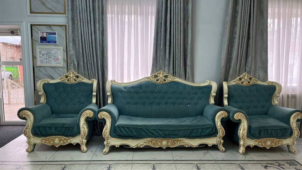 Диван продается