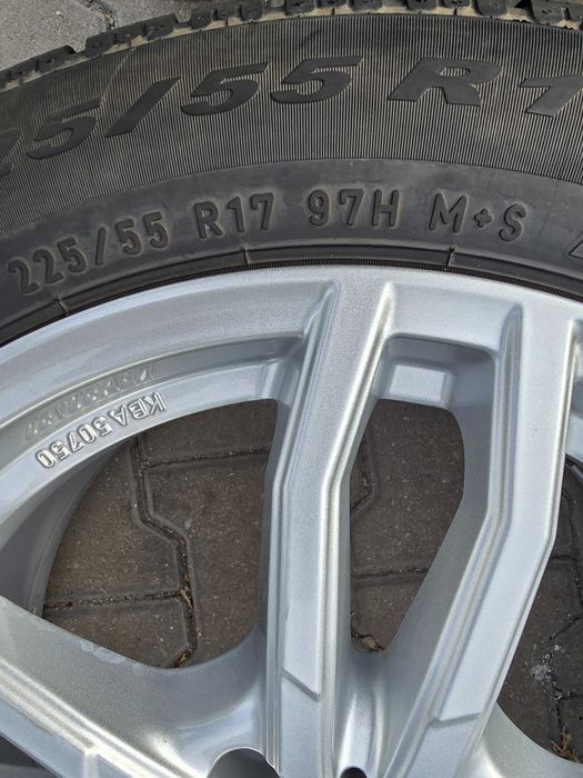 Jante BMW Seria 5 F10 F11 Anvelope iarna Pirelli SottoZero 225 55 17