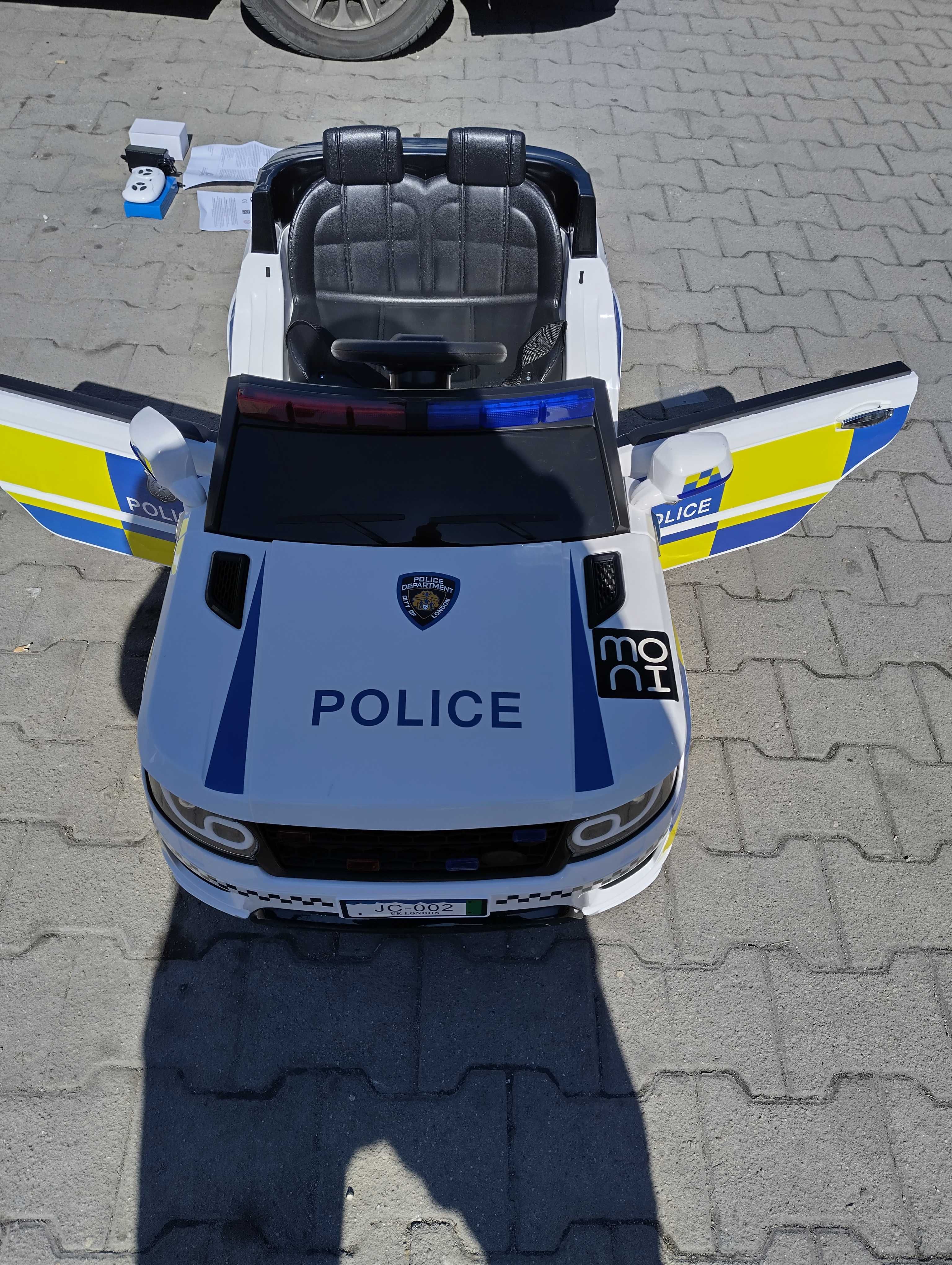 POLICE акумулаторен джип SQUAD бял