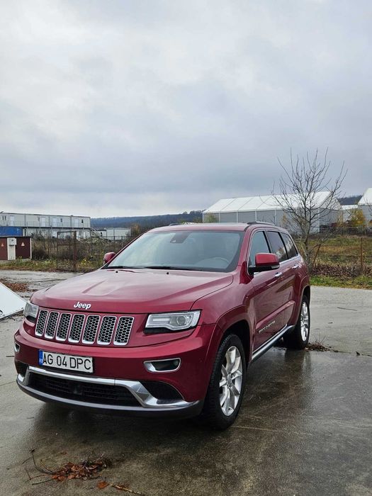 Jeep Grand Cherokee model Summit 2015