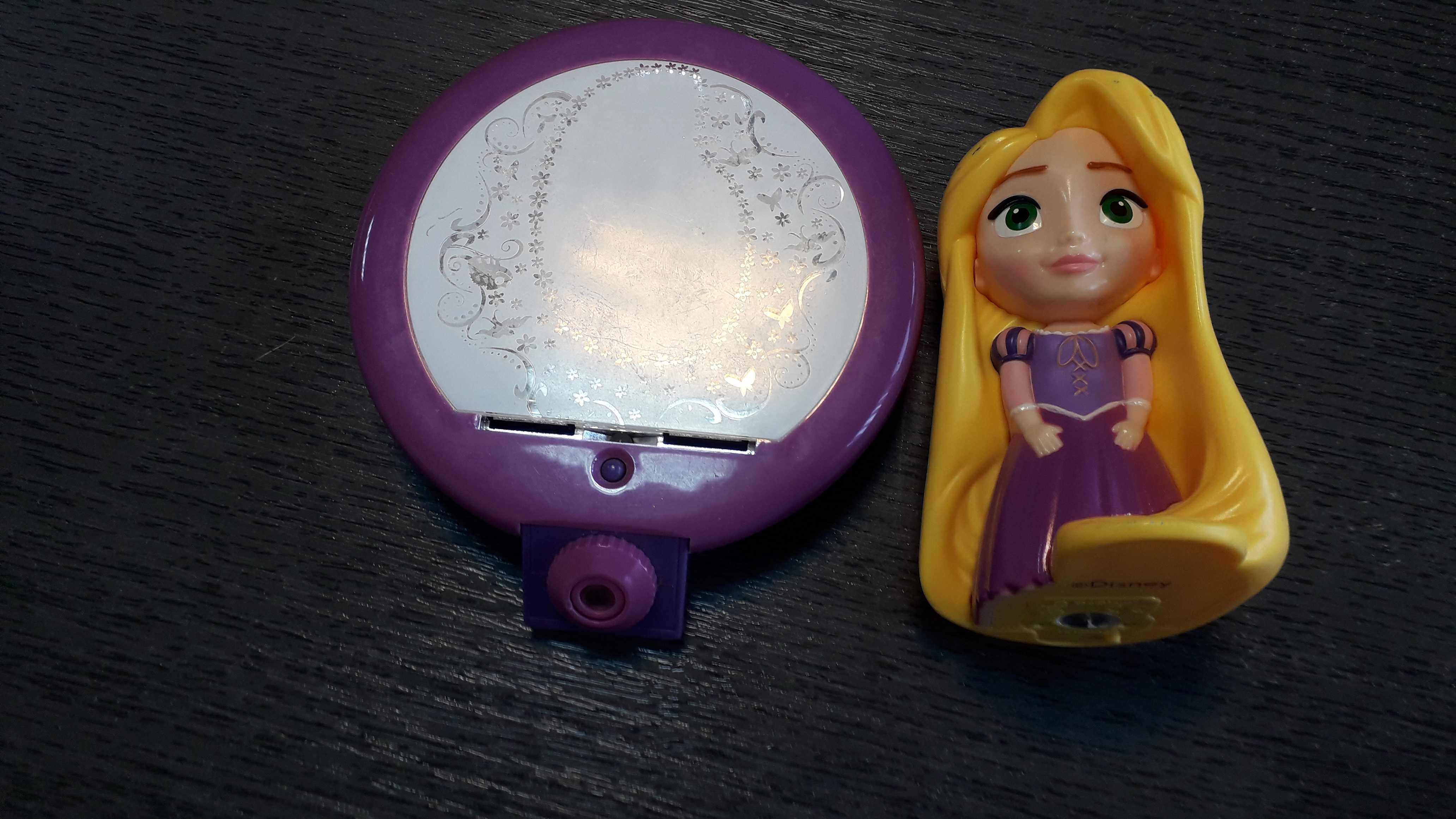 Veioza lanterna Worlds Apart Magica Disney Princess Rapunzel, go glow
