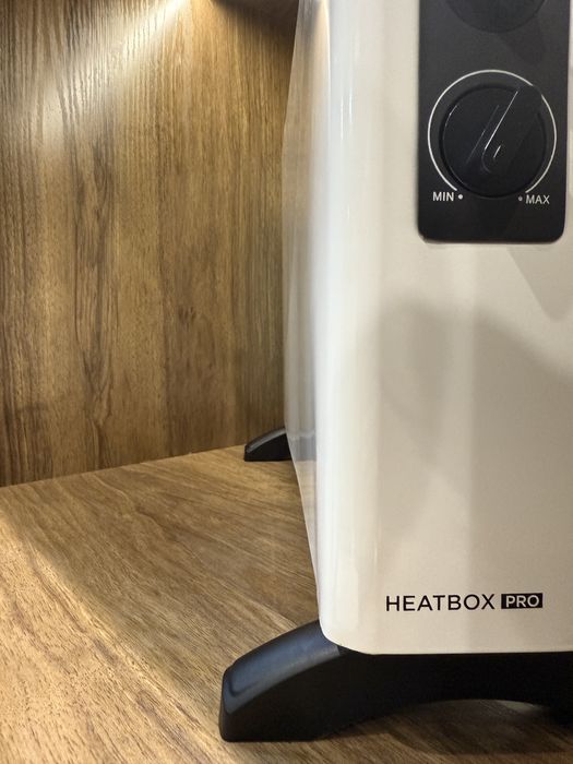 Конвекторный обогреватель бренда HEATBOX PRO