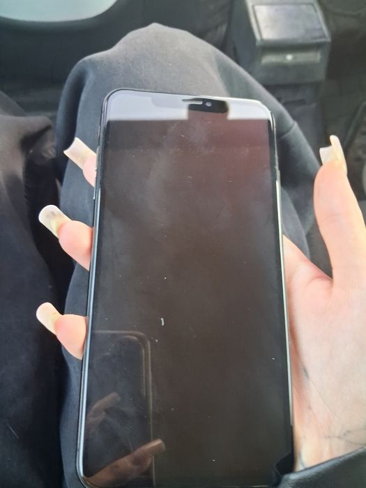 IPhone Xs max продам