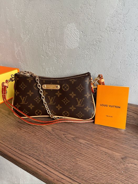 Чисто нова чанта Louis Vuitton