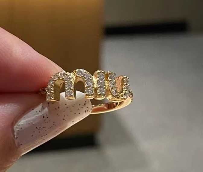 Miu Miu оригинален пръстен с циркони