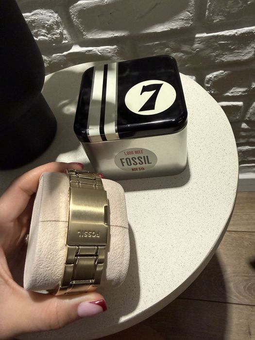 Часовник Fossil 48 mm