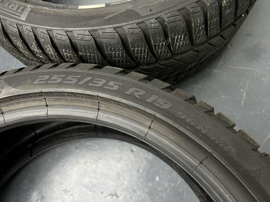 Anvelope iarna Pirelli Sottozero 255/35 R19 DOT2023