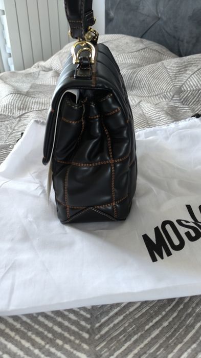 Нова чанта Love Moschino