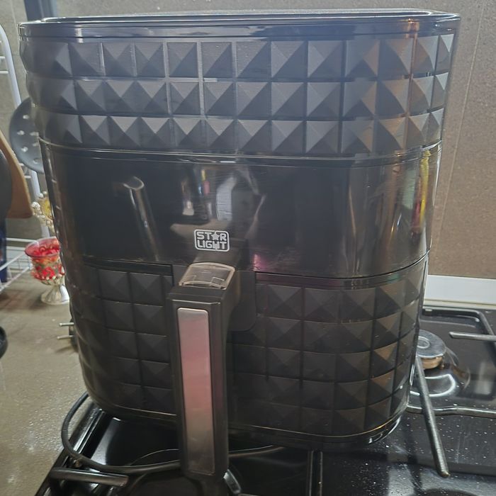 Airfryer folosit putin