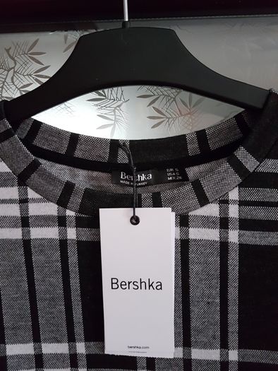 Rochita noua Bershka, 36!