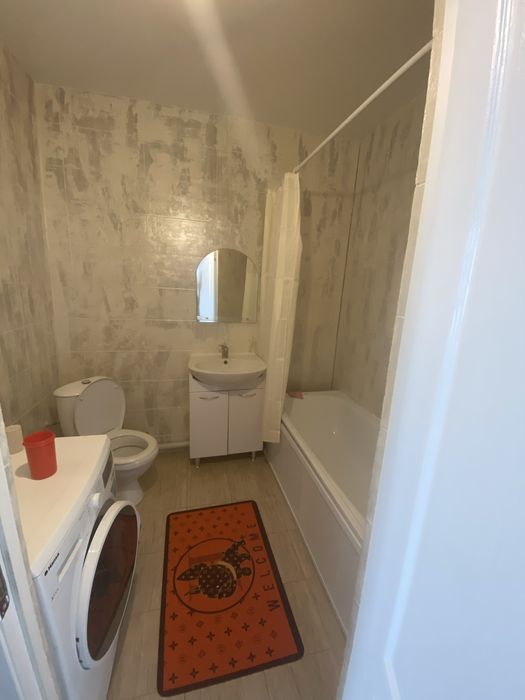 Ищем девушку доя подселения