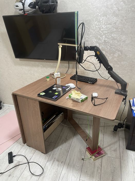 Раскладной стол коричневый