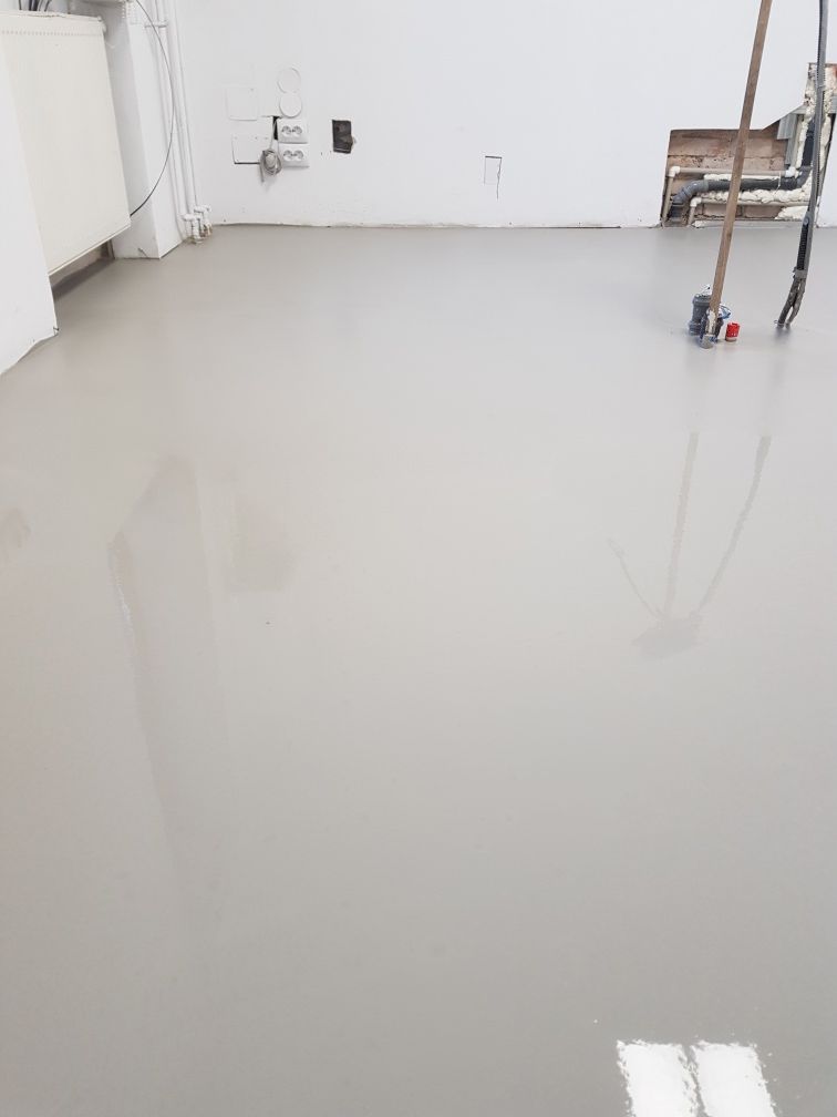 Montaj PVC( Tarkket), Mocheta ,Sapa autonivelanta