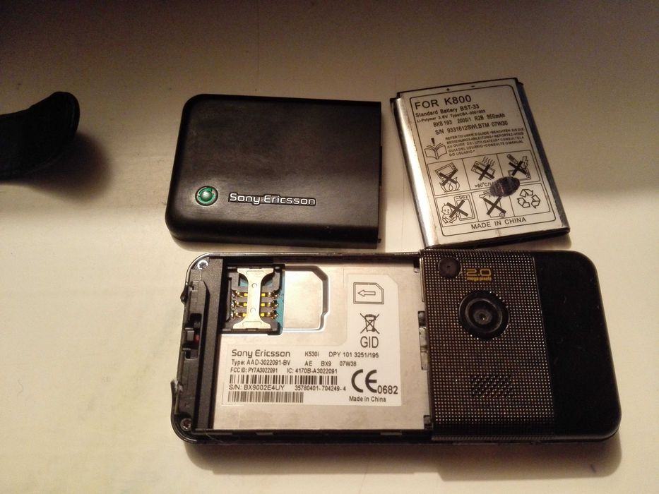 Telefon sony ericsson k530i de colectie!!!