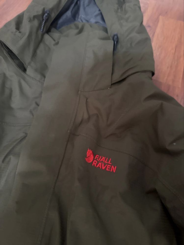 Geaca Fjall Raven marimea M