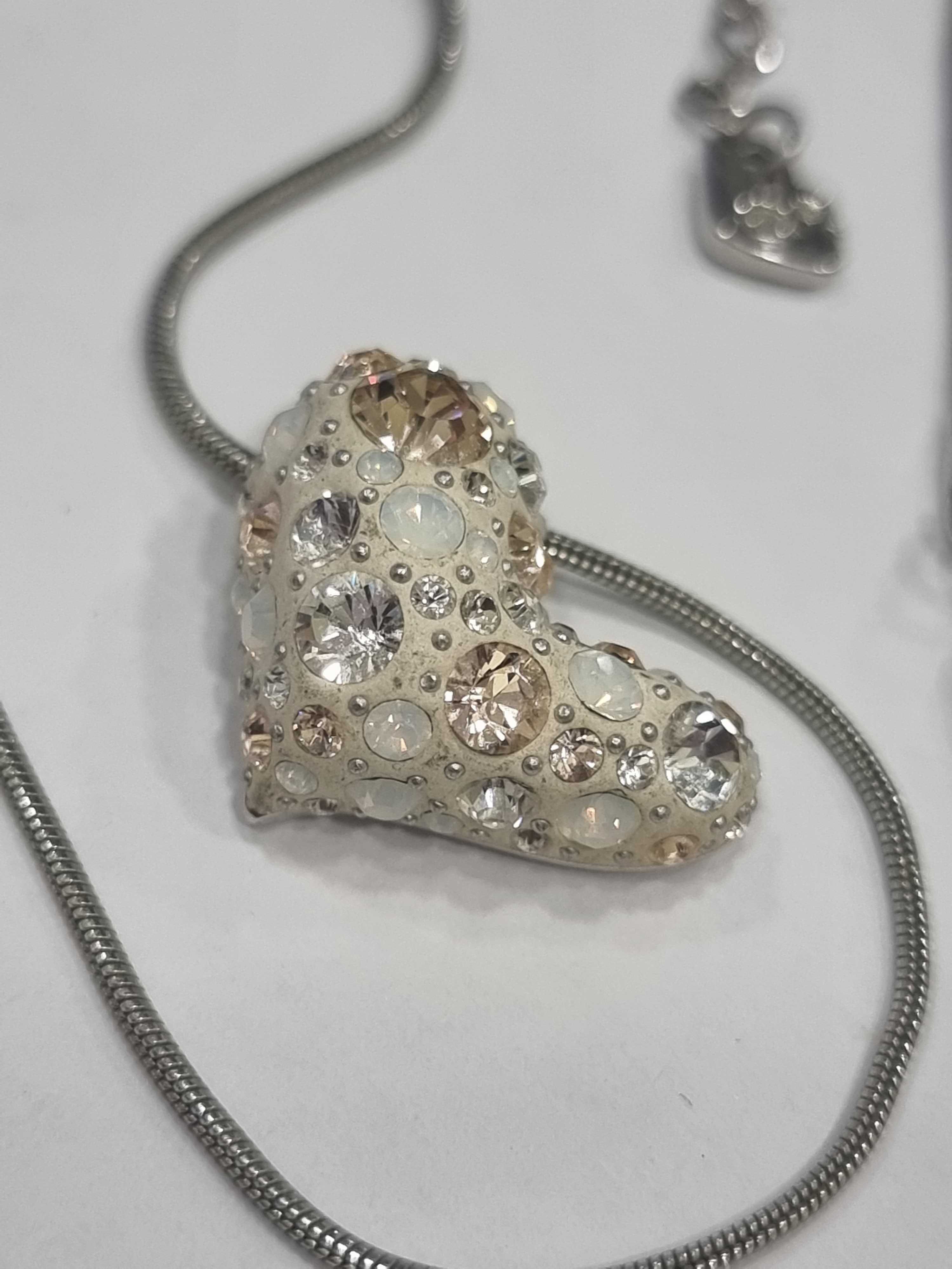 Дамско колие Swarovski с форма на сърце