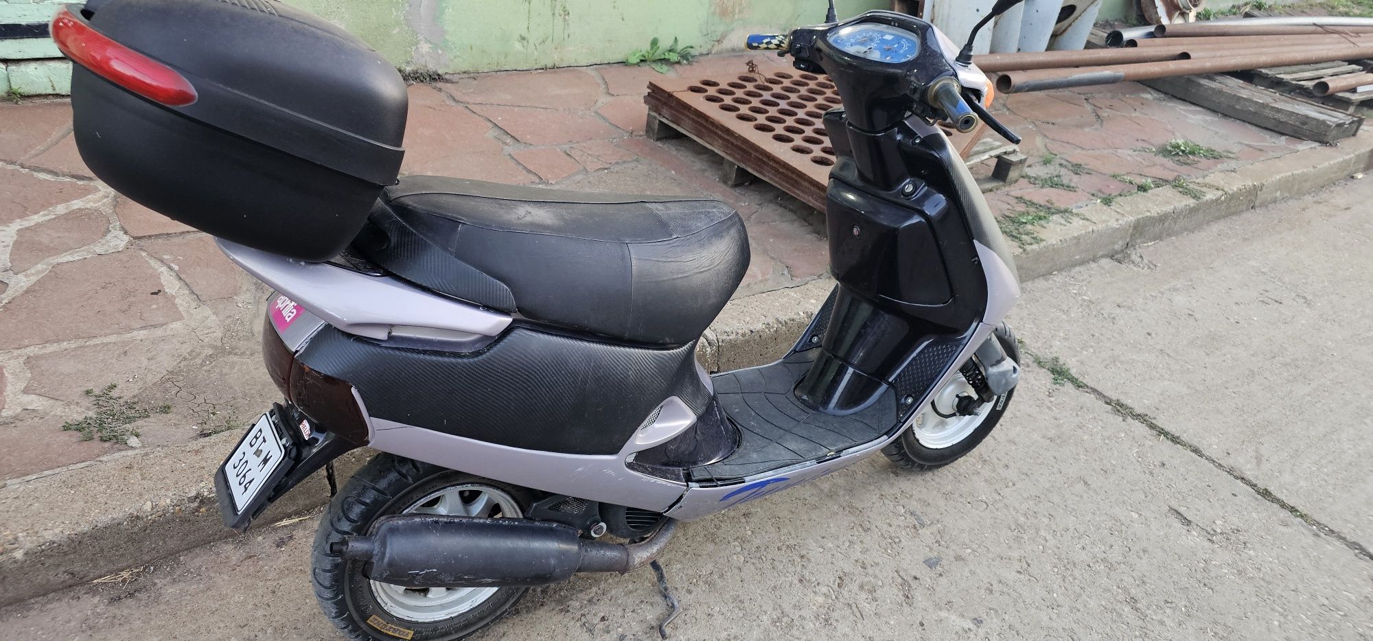 aprilia amico 50