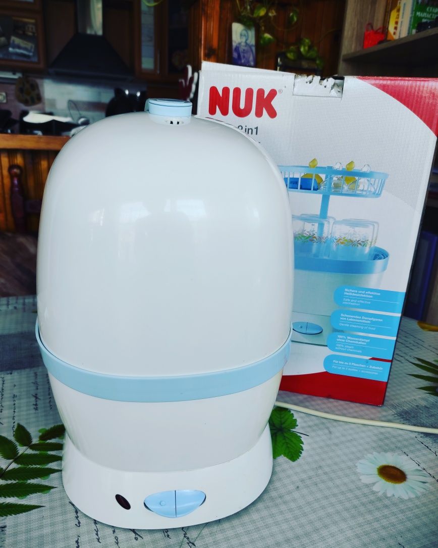 NUK Стерилизатор за 5 шишета + уред за задушаване на зеленчуци 2в1 10.