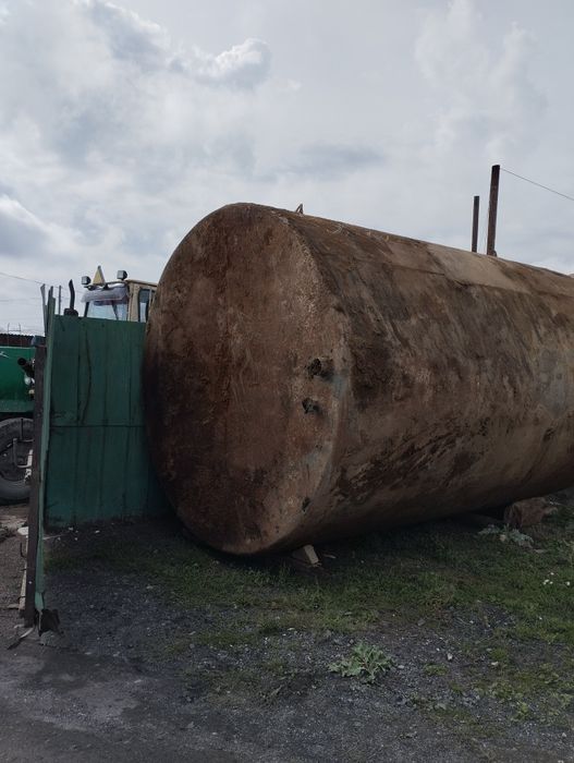 Продаю цистерна 25 тонна, под гсм, состояние хорошее. Торг есть.