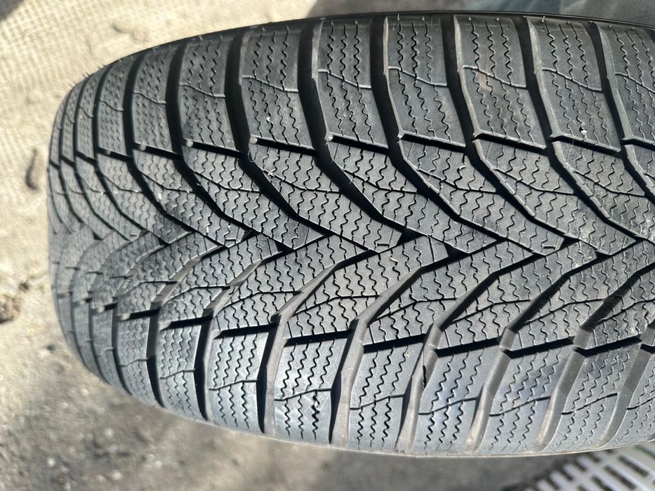 Anvelope iarna Nexen 215/45/R17 91V