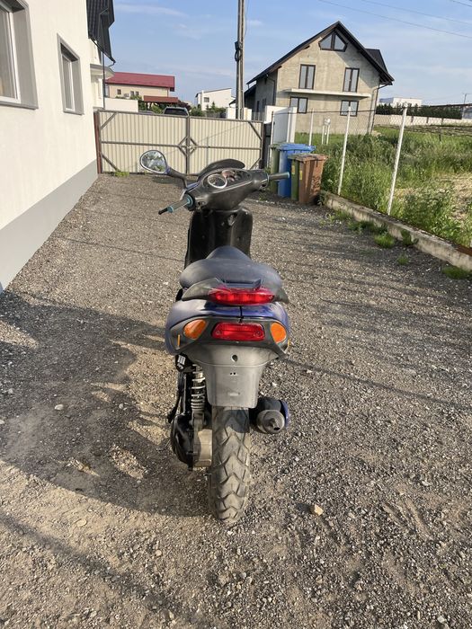 Vând Scuter piaggio nrg mc3 70cc cu acte