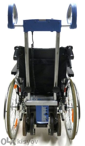 Устройство за изкачване на стълби за инвалидни колички