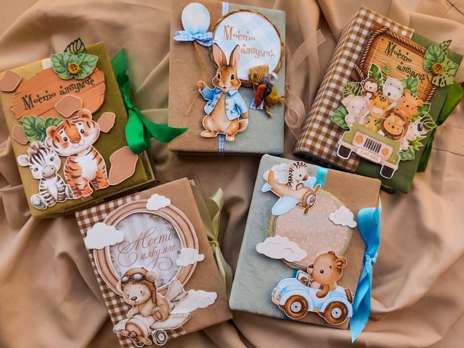 Налични албуми с фолиеви джобчета за момче за 100 снимки с р-р 10/15