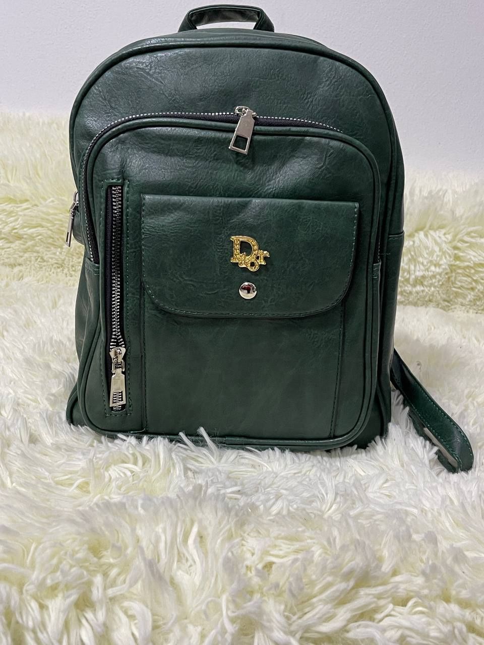 Rucsac Dior 
1 
75 lei