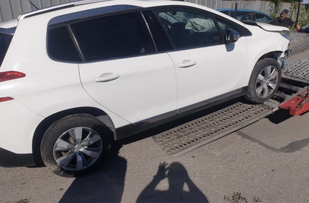 Peugeot 2008 1.6HDI на части