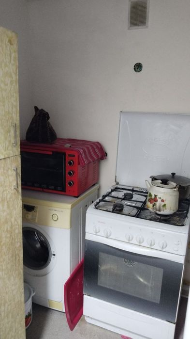 Продаю квартиру Яшнабадский р-он Авиасозлар-Дубовая 1-ком 4-этаж 4-эта