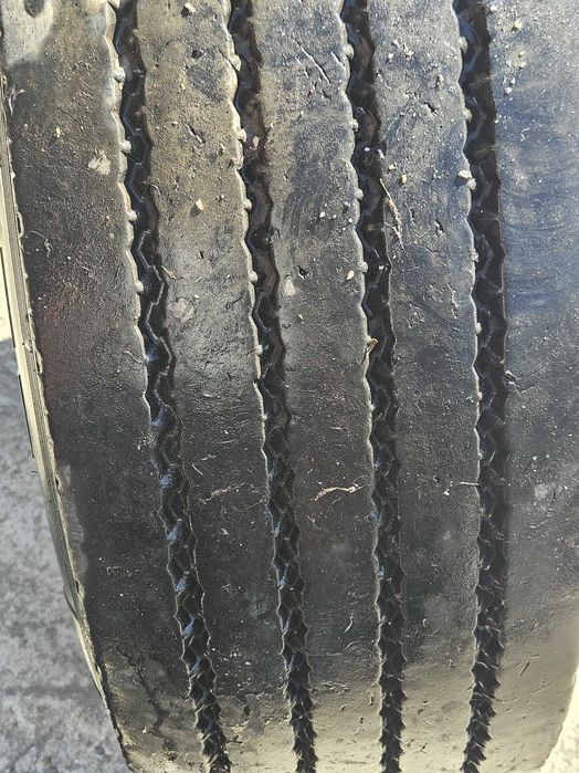 Гуми с джанти 285/70/19.5