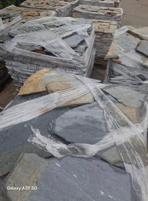 Vând piatra naturala asiguram montaj și transport