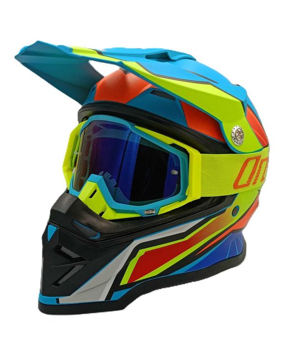 Комплект детско юношеска кросова каска с очила 102040