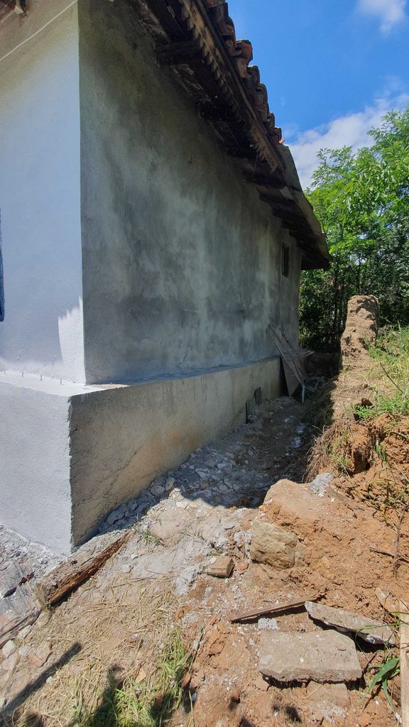 Продава се Къща в с. Блатница, Област Пазарджик - 50 кв.м за 459 €/кв.м - Снимка #15