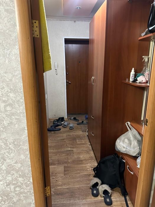 Двушка в 12 мкр - не