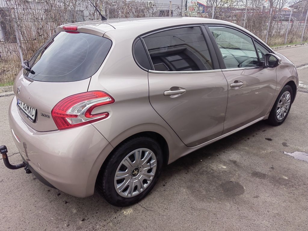 Peugeot 208 2013 1.4 diesel Euro 5